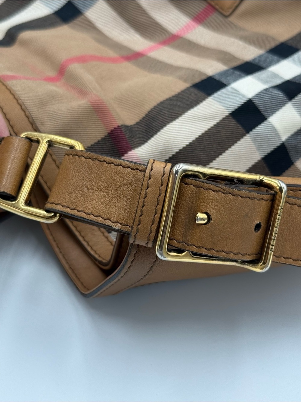 Burberry Haymarket House Check Leather and Canvas Hobo Bag - Picture 14 of 15